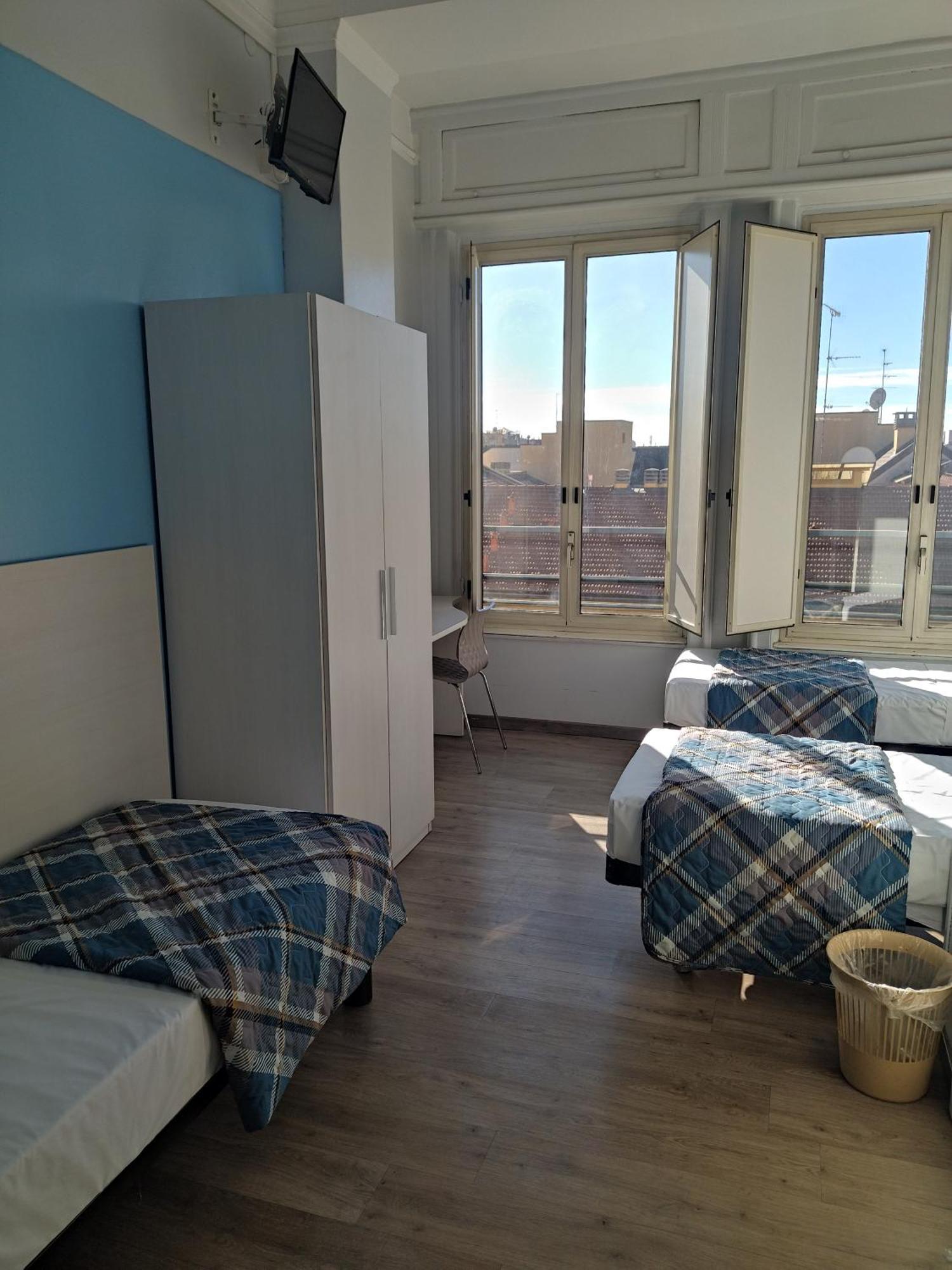 Triple Room Bathroom